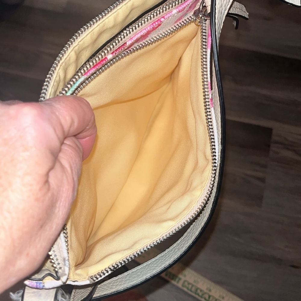Dana Buchman floral crossbody bag / preowned with many pockets done - Picture 7 of 12